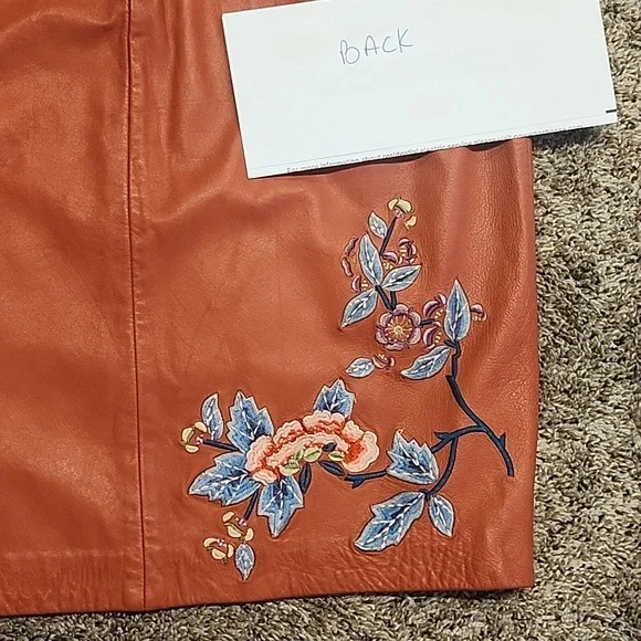 Leather skirt - Picture 8 of 9